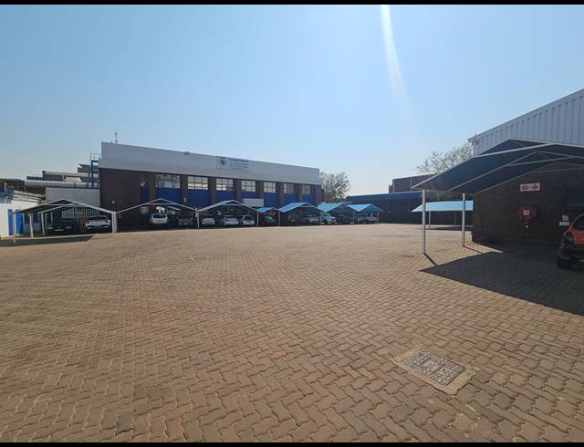 1,875M² WAREHOUSE FOR SALE IN ISANDO